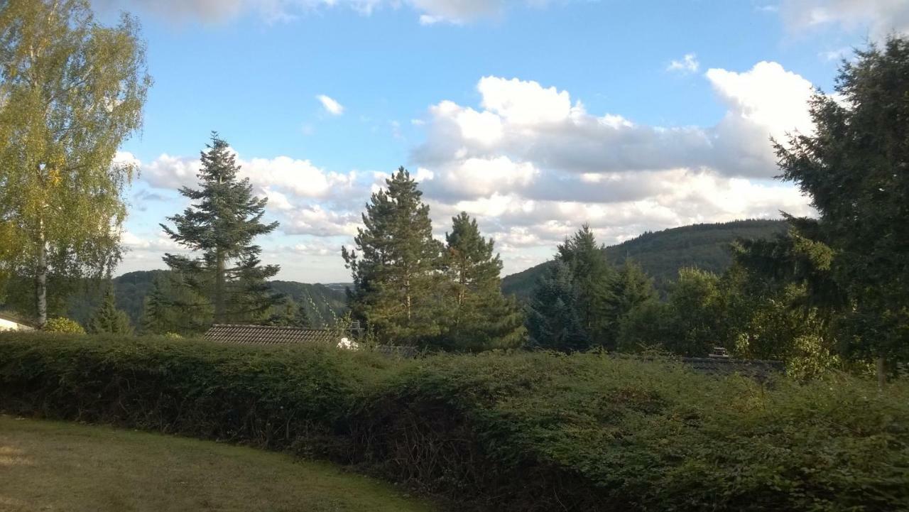 Blick In Die Suedeifel Biersdorf Exterior foto