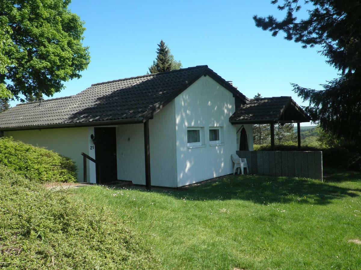 Blick In Die Suedeifel Biersdorf Exterior foto